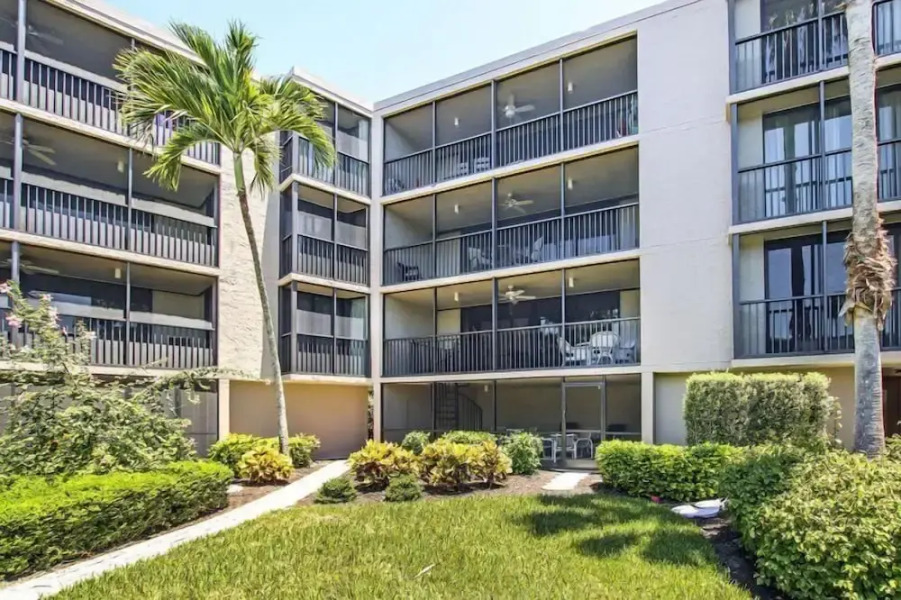 Sundial Beach Resort by Dream Vacation Rentals