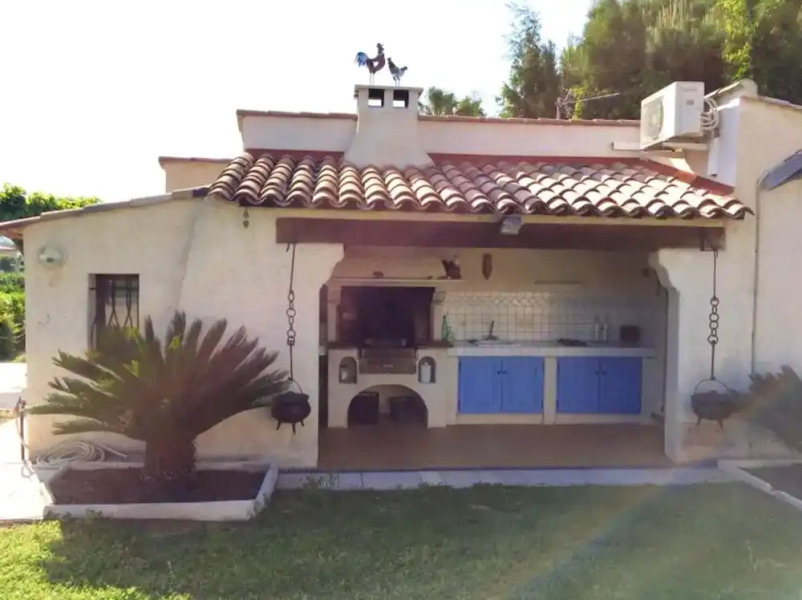 House With One Bedroom In Roquebrune Sur Argens With Shared Pool Enclosed Garden And Wifi