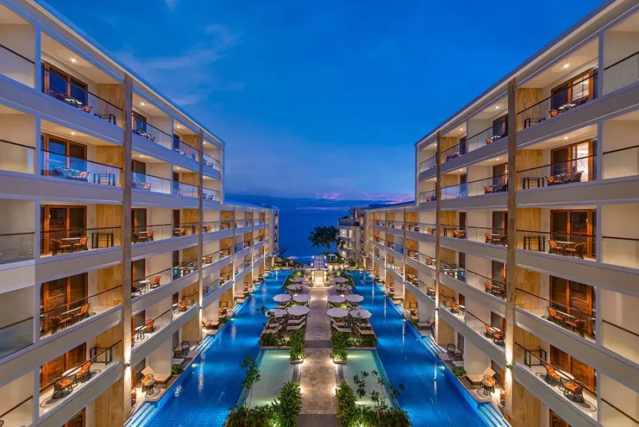 Henann Premier Coast Resort