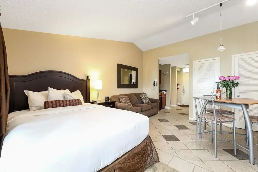 The Shores Lake Views Condo Unit 5693