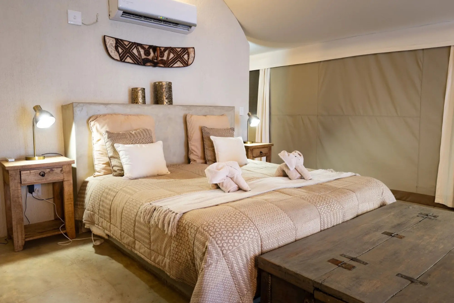 Nyati Safari Lodge