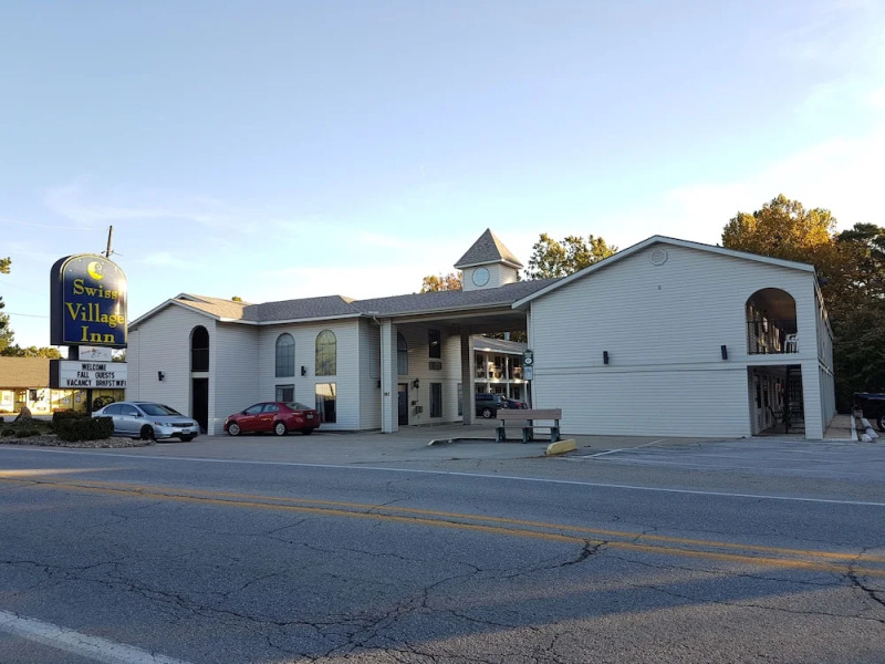 Swiss Village Inn