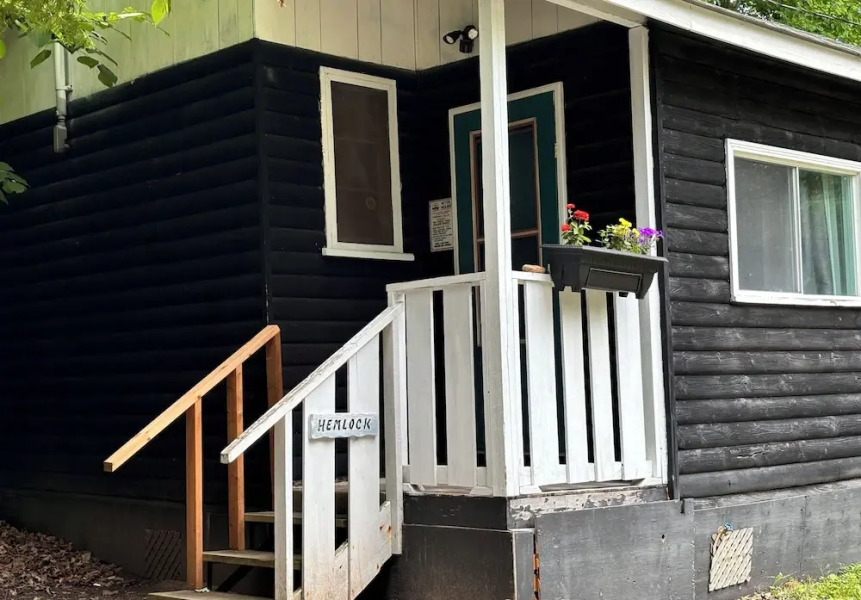 Lakefront Hideaway Resort