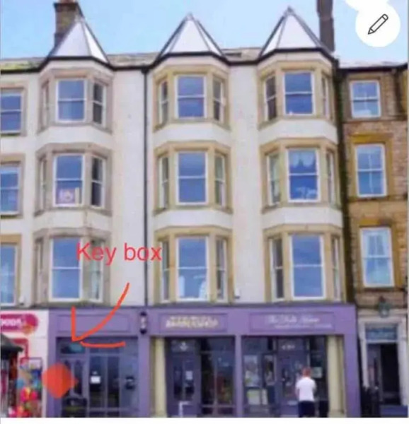 Lovely 2 bedroom modern loft apartment sea view