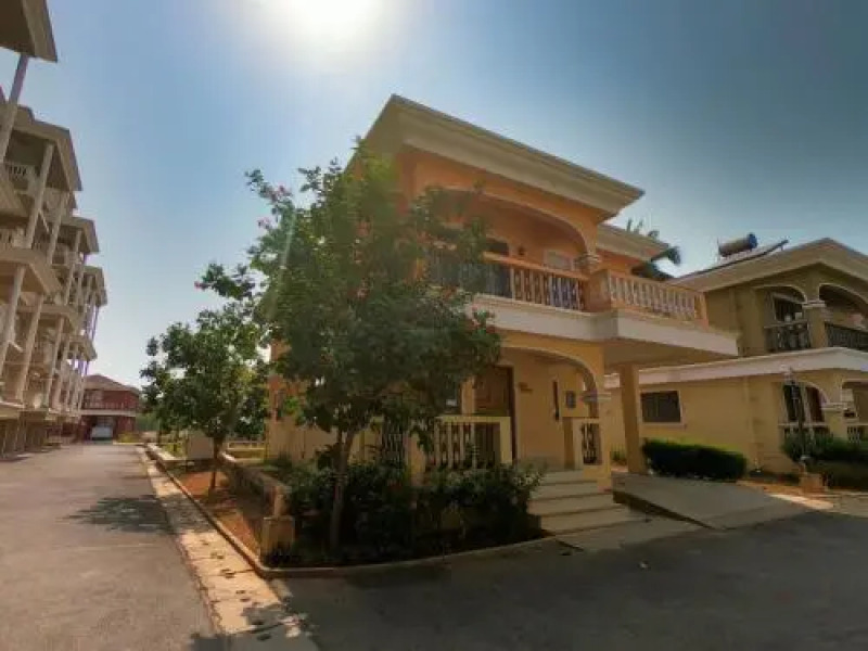 Calvin's 3 BDR Villa