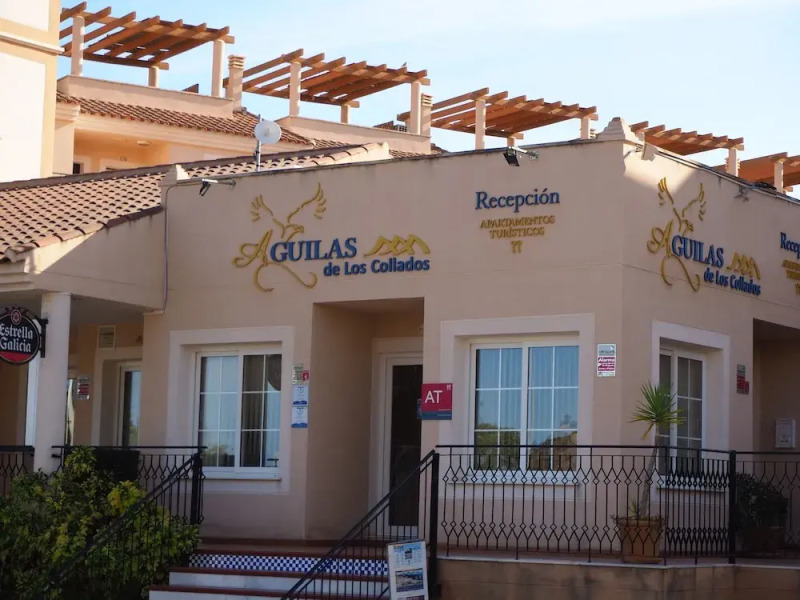 Aguilas de los Collados