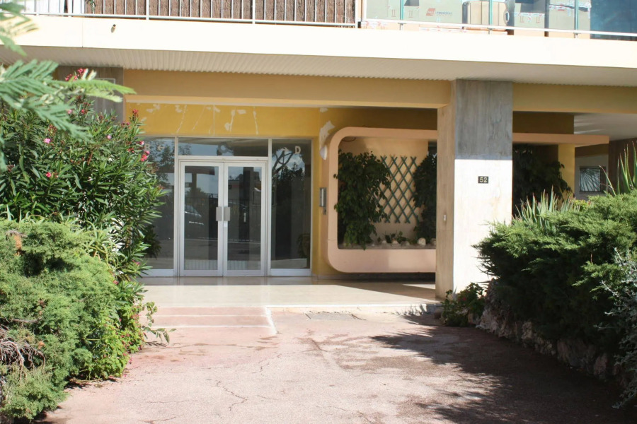 Happy Few - Le Blue Whale