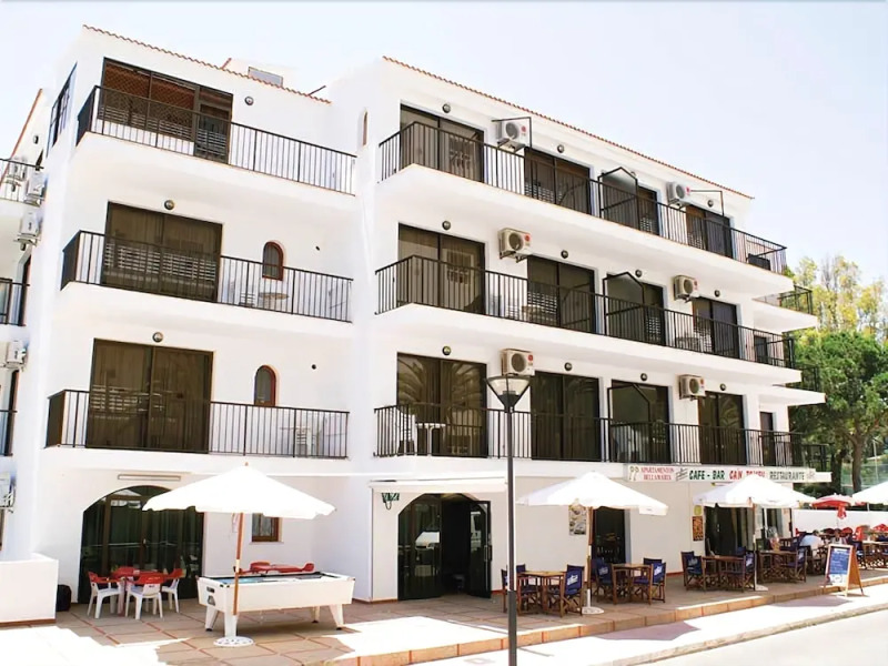 Bella Maria Apartments & Pool Club