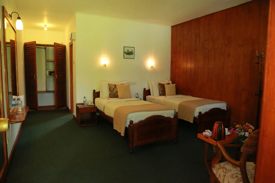 Nuwara Eliya Golf Club