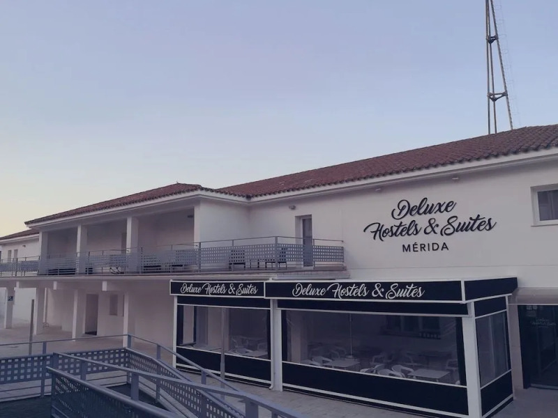 Deluxe Hostels & Suites Merida