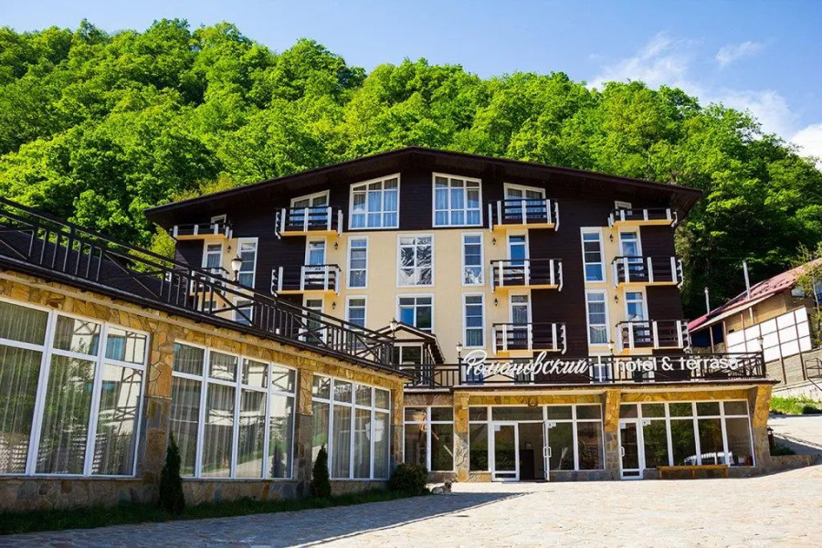 Romanovski Hotel