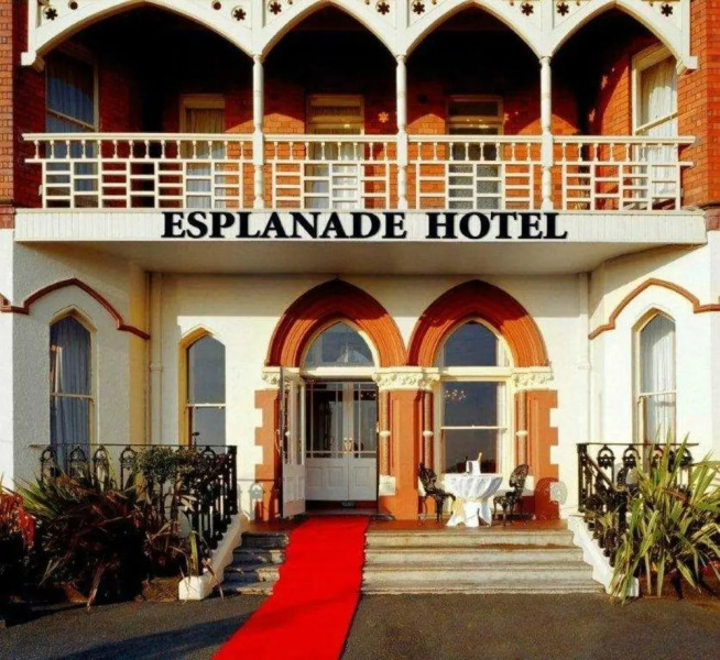 Esplanade Hotel On The Seafront