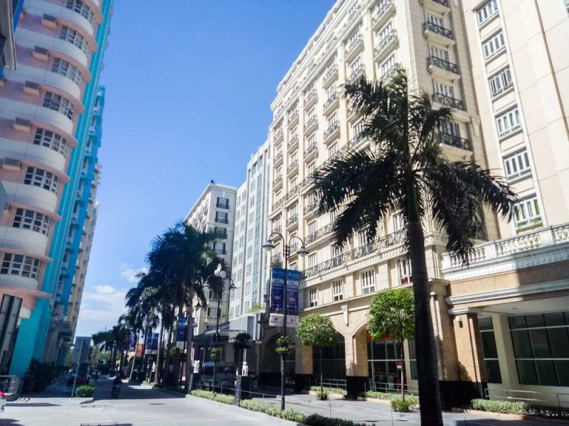 Airport T3 Newport Condotel