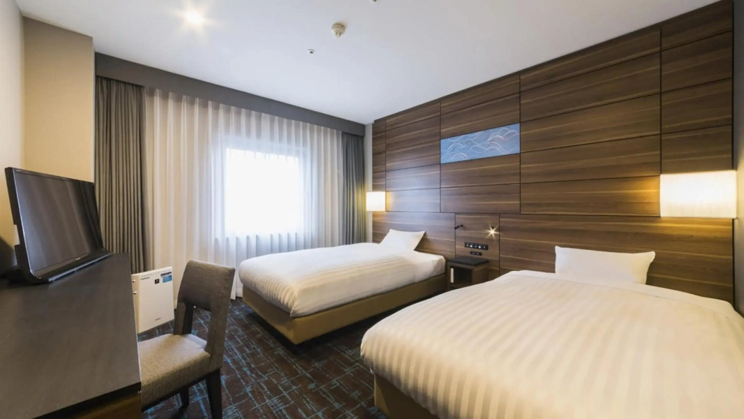 JR East Hotel Mets Tsudanuma