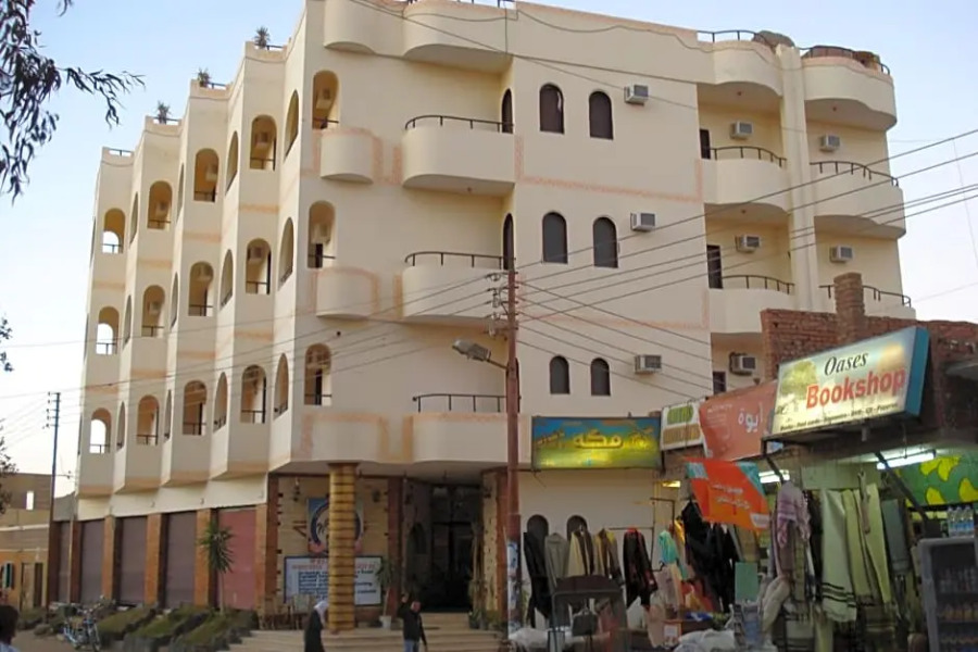 Western Desert Hotel & Safari