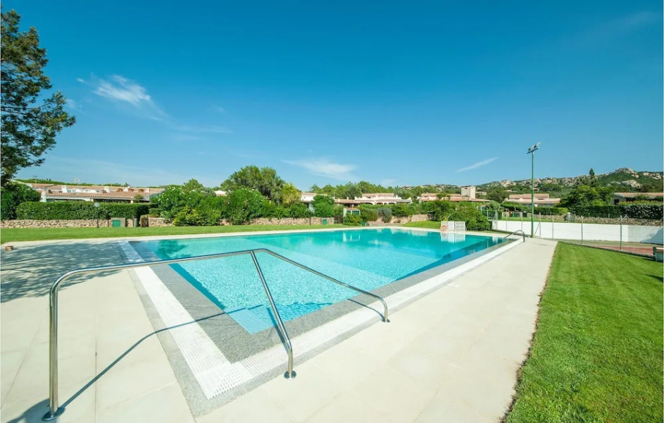 Awesome Home in Baia Sardinia With Outdoor Swimming Pool, Outdoor Swimming Pool and 2 Bedrooms