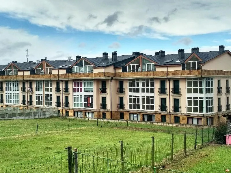 Apartamentos Playa De Las Catedrales 3000