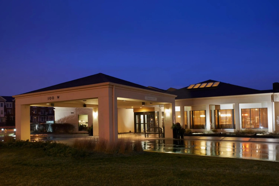 Courtyard by Marriott Chicago Arlington Heights / South