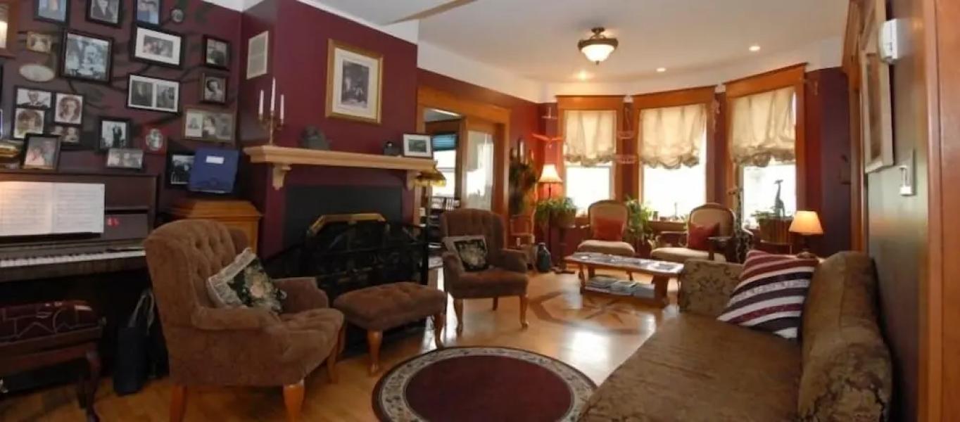 Phoenix House B&B