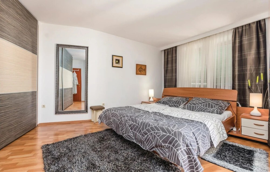 Amazing Home in Mundanije With Wifi and 3 Bedrooms