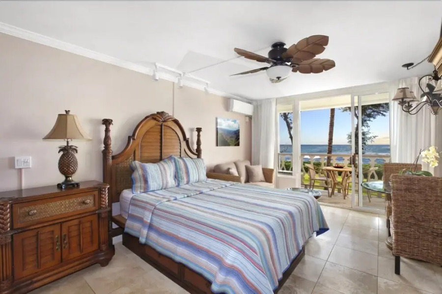 Islander on the Beach 246 - 1 Br home by RedAwning