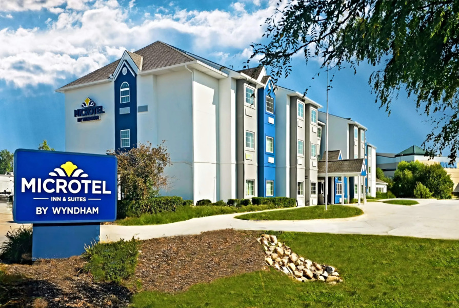 Microtel Inn & Suites by Wyndham Council Bluffs/Omaha