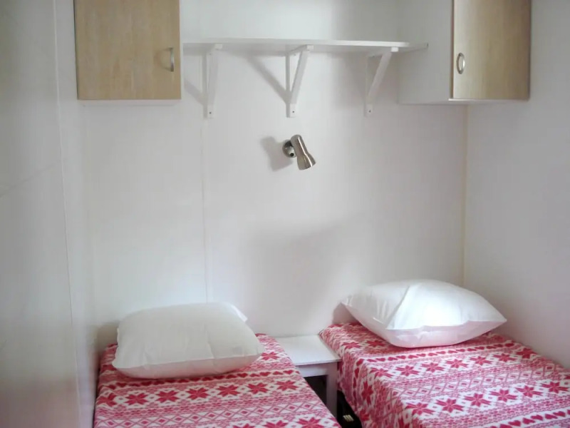 Property With 2 Bedrooms in Saint-martin-de-queyrières, With Wonderful