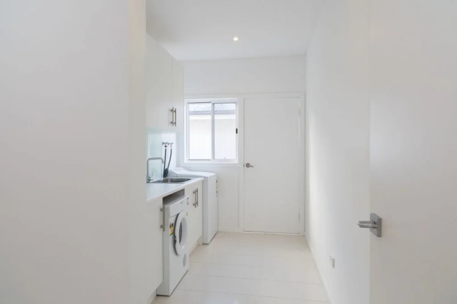 Currawong Close - Heated Pool, Home Theatre, WiFi, 4 bdrm, Pool Table