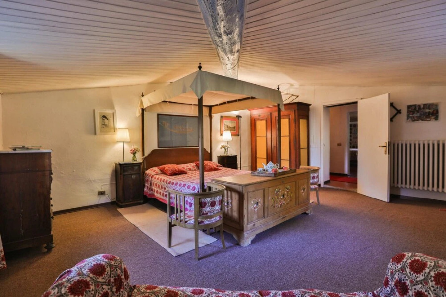 Villa With 7 Bedrooms in Castelnuovo, With Private Pool, Terrace and Wifi