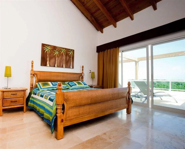 Punta Blanca Golf & Beach Resort