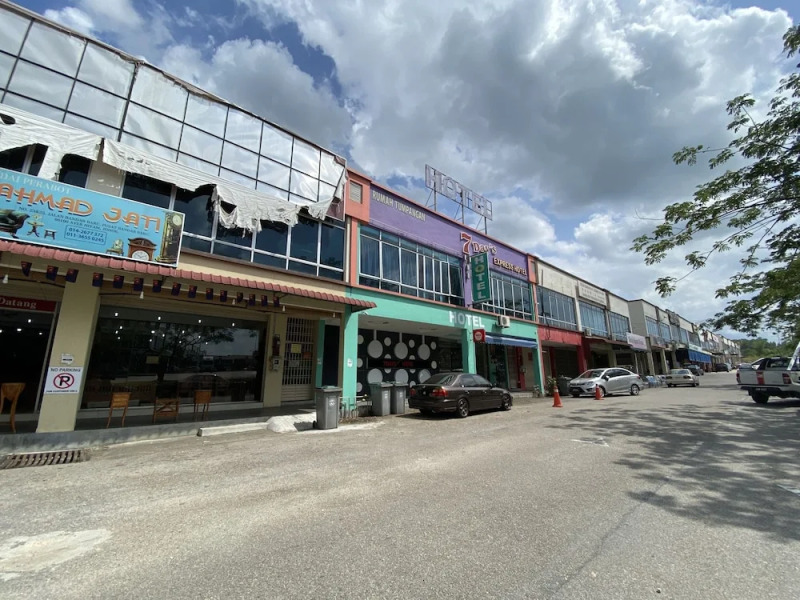 OYO 89752 7 Days Express Hotel