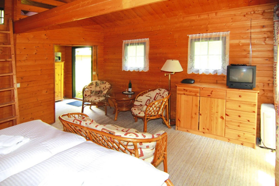 Log Cabin by Fahrsee With Lake Sauna