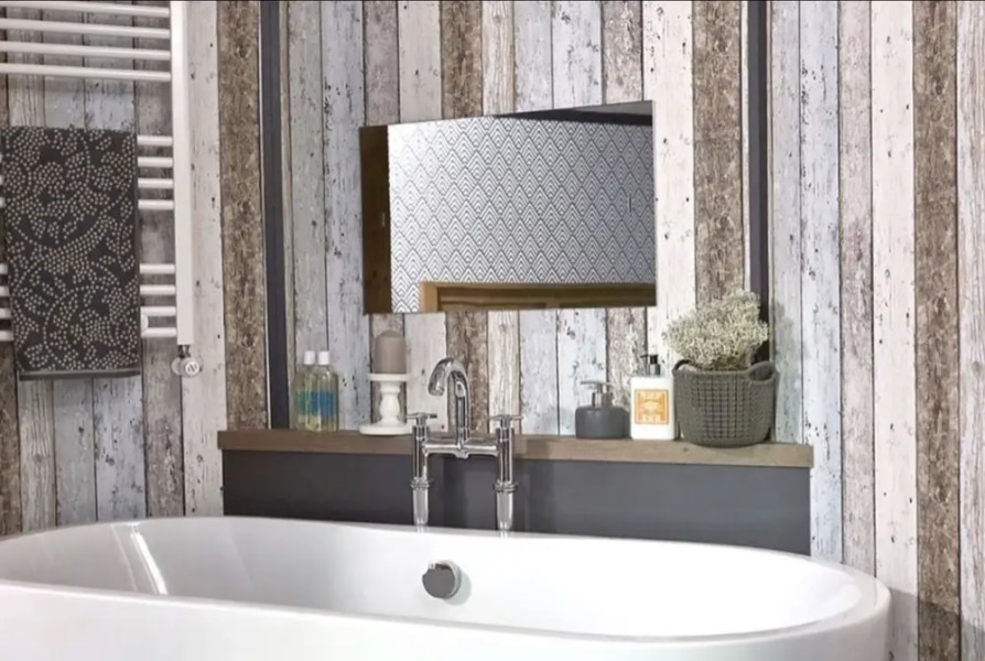 Remarkable 6-Berth Static Home with Hot Tub