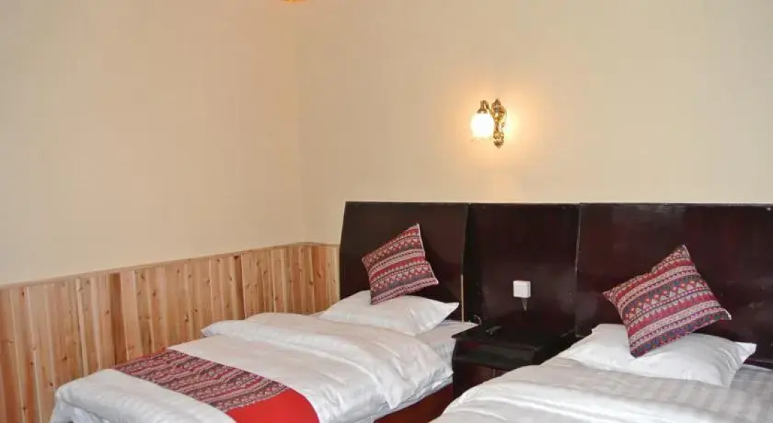 Jiuzhaigou Ba Yang Inn