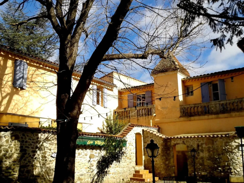 Logis Hôtel Le Domaine de la Régalière