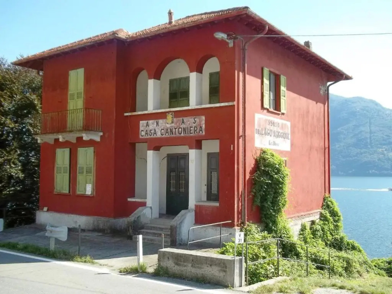 Vanni's House (Adults Only)