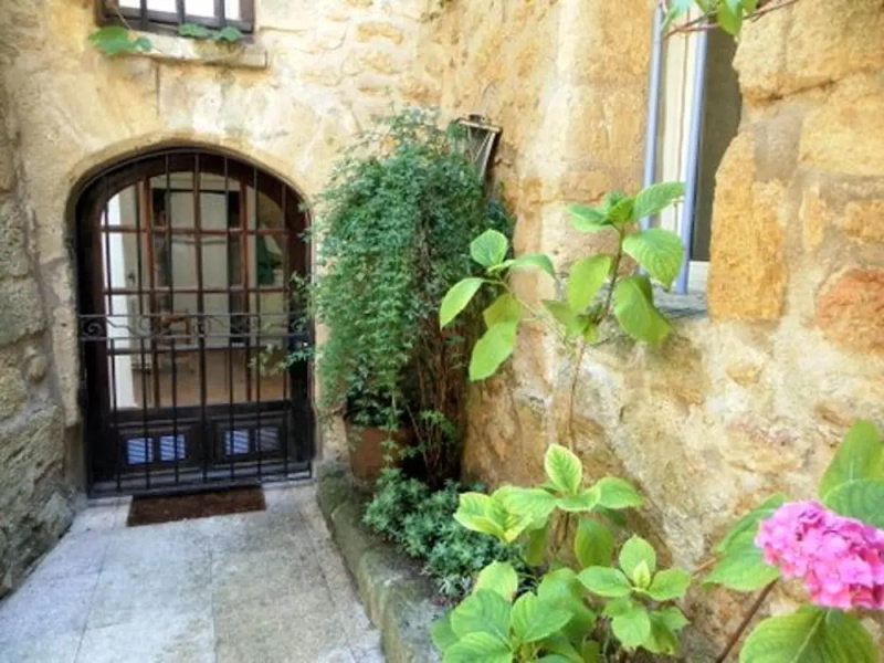 House With 3 Bedrooms in Pelissanne, With Wonderful City View, Furnish