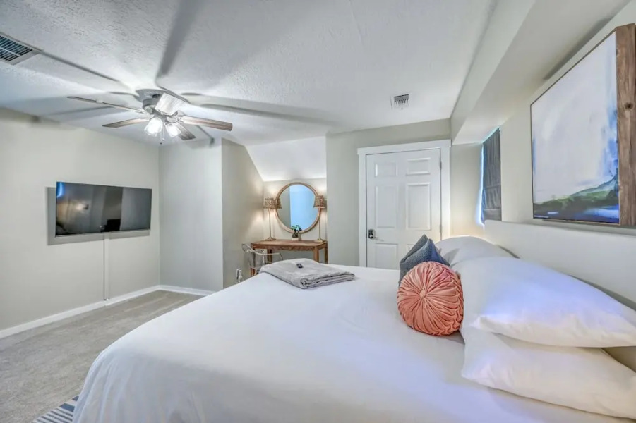 Sunday Abode on Wine Trail 5 Min to Heart of Main