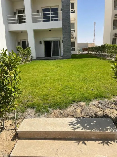 2 bedroom Chalet with garden for rent at Amwaj north cost