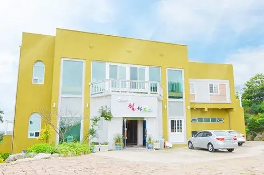 Gangneung Herbhill House Pension