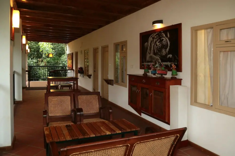 OYO 9348 Hotel Lonely Stay