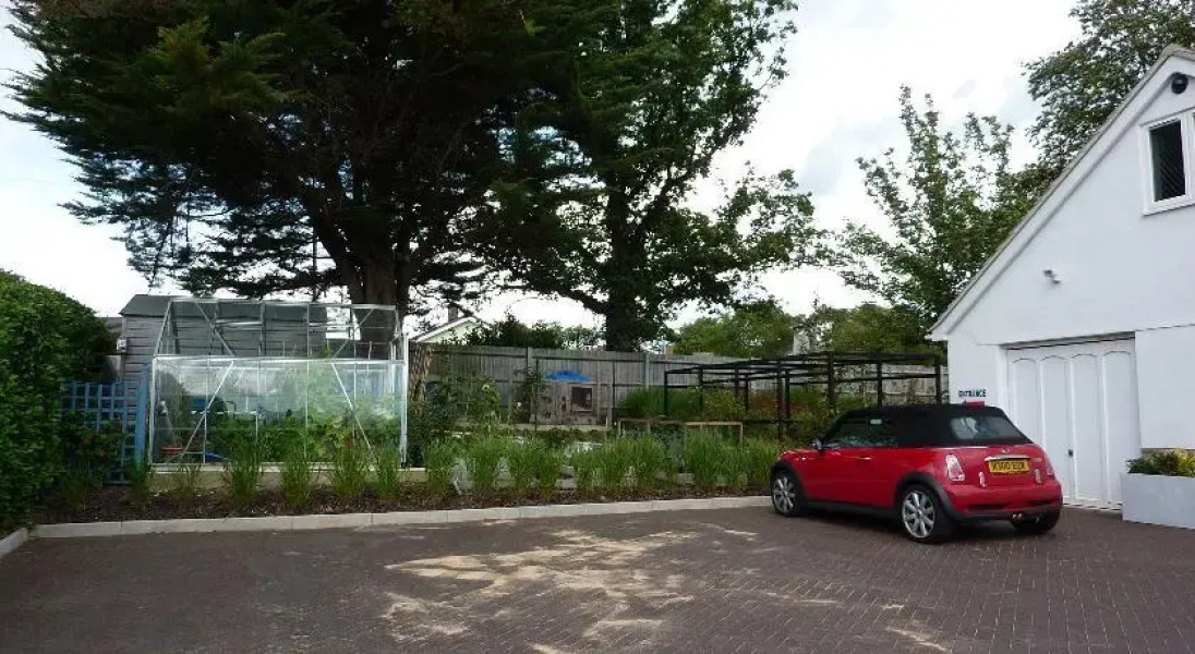 The White House Bed and Breakfast