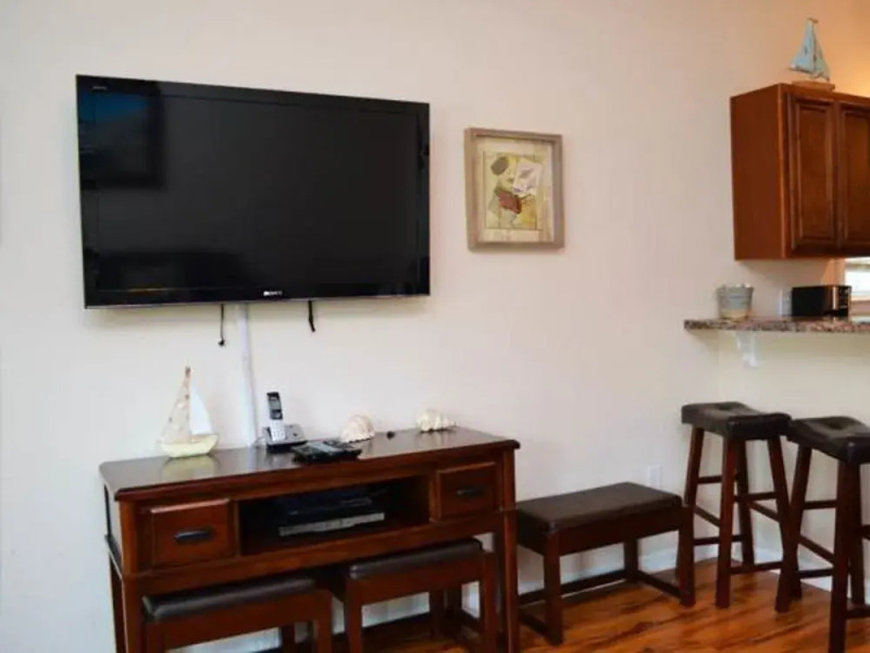 Gulf Stream Cottages 300