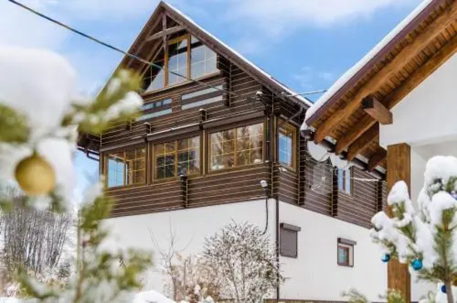 Gallery of Mountains Holiday Home