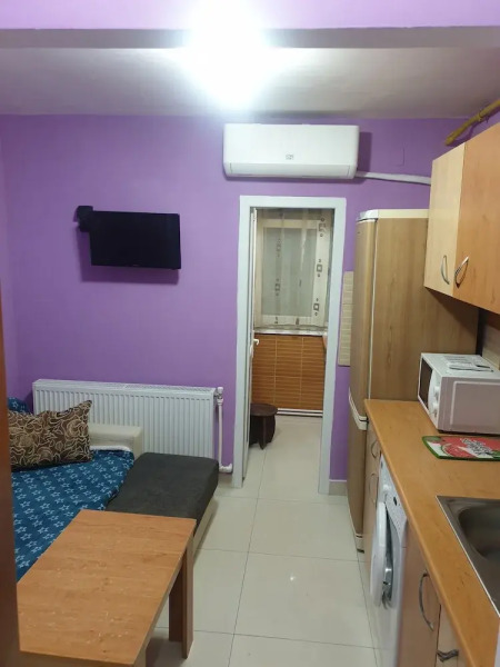 Superb, 1 Bed Apartment in Năvodari,