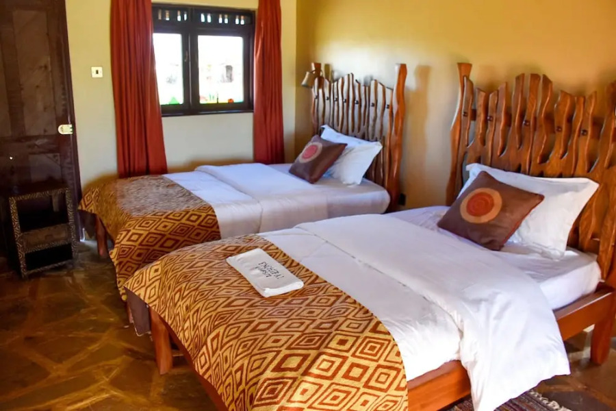 Enchipai Campsite and Cottages