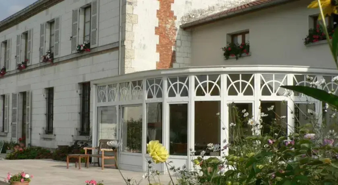 Entre Cour et Jardin