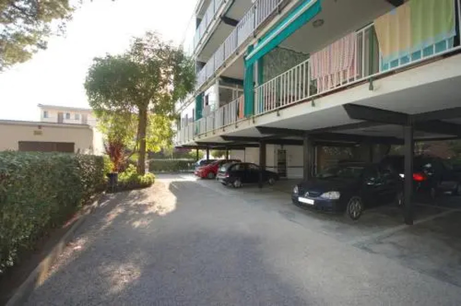 Lets Holidays Beach Apartment