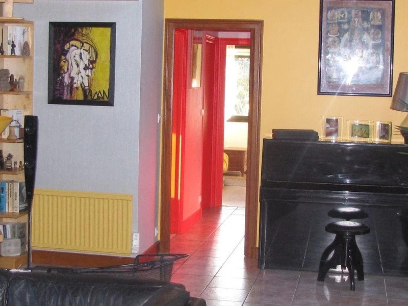 Idyllic house near the sea