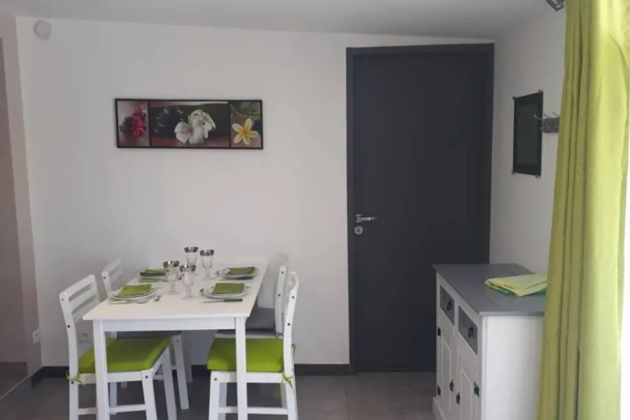 Pavillon T2 Proche Ville Dans Petite Residence